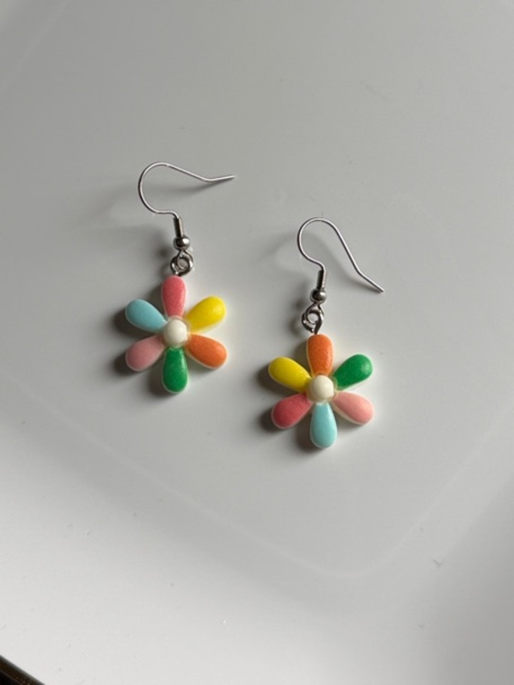 Cute Daisy Earrings • Kawaii Fun Floral Jewelry